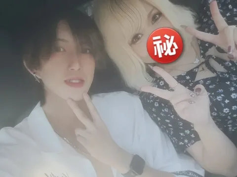 Watch YunRen-couple Live Adult Webcam Show - Free Sex Cam Stream