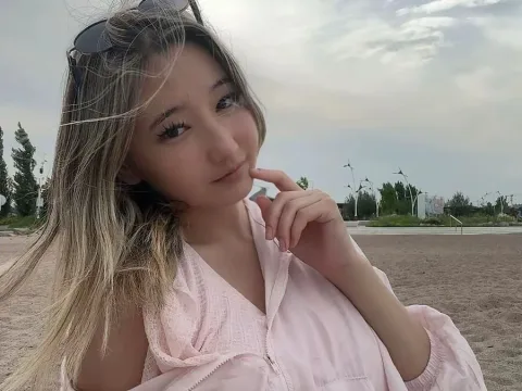 Watch CloudyClamber Live Adult Webcam Show - Free Sex Cam Stream