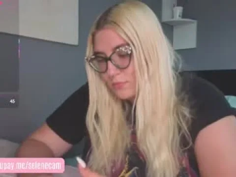 Watch Selene Live Adult Webcam Show from United States - Free Sex Cam Stream