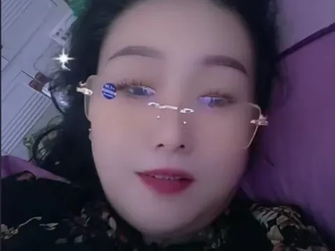 Watch Alinmeng Live Adult Webcam Show - Free Sex Cam Stream