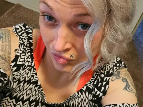 Watch BriannaBailey77 Live Adult Webcam Show - Free Sex Cam Stream