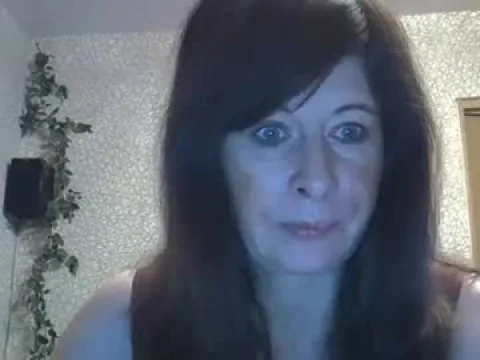 Watch Juli  Kute Offline Adult Webcam Show - Free Sex Cam Stream