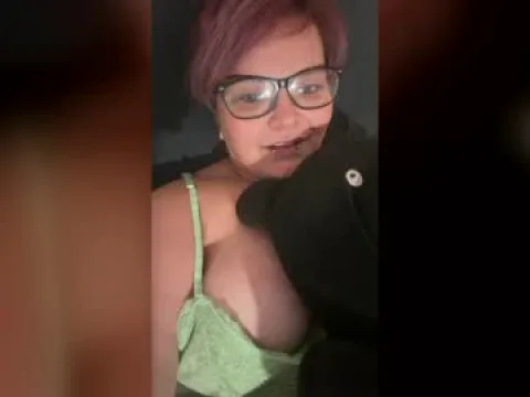 Watch CrispyBatt Live Adult Webcam Show from United States - Free Sex Cam Stream