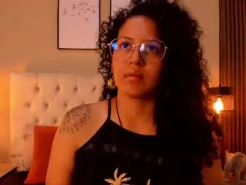 Watch KAI MO'WA Offline Adult Webcam Show from Colombia - Free Sex Cam Stream