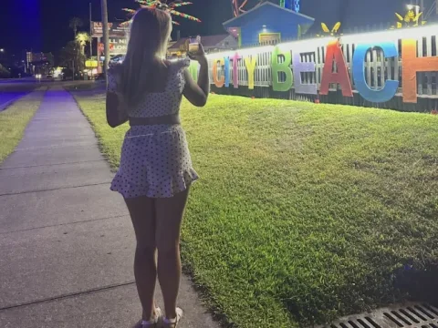 Watch Brooklynn6 Offline Adult Webcam Show - Free Sex Cam Stream