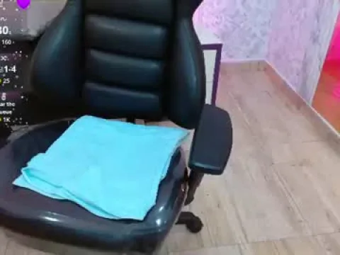 Watch ameeliaa Live Adult Webcam Show from Colombia - Free Sex Cam Stream