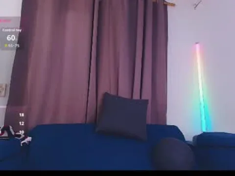 Watch DELORA Live Adult Webcam Show - Free Sex Cam Stream