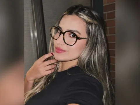 Watch Honeyymoon Live Adult Webcam Show - Free Sex Cam Stream