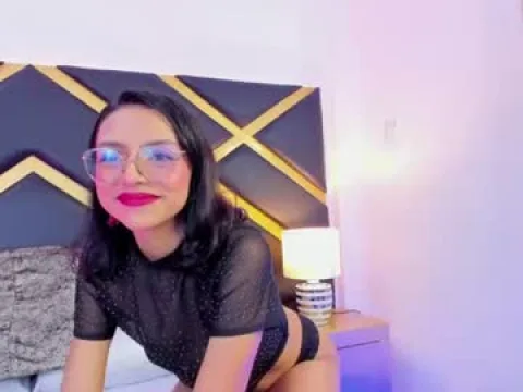 Watch Melodyskylar Offline Adult Webcam Show from Colombia - Free Sex Cam Stream