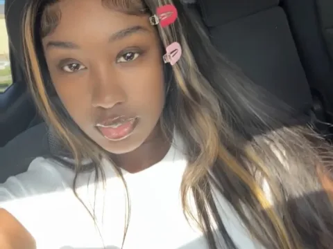 Watch ToyaThick Live Adult Webcam Show - Free Sex Cam Stream