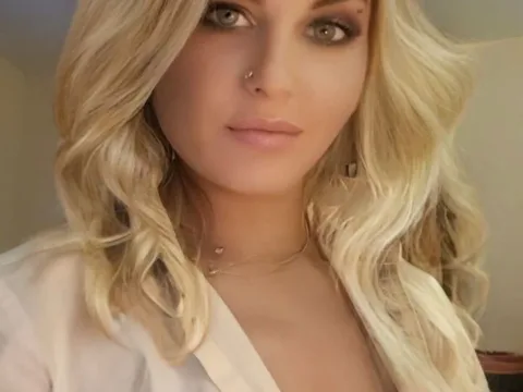 Watch ShayFox Live Adult Webcam Show - Free Sex Cam Stream
