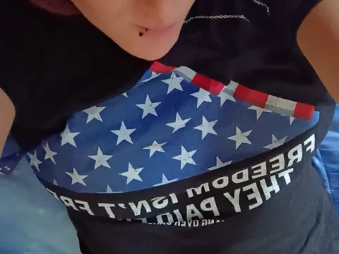 Watch MattsGirl25 Live Adult Webcam Show - Free Sex Cam Stream
