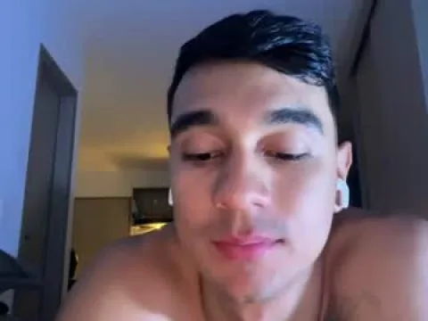 Watch Tommy Offline Adult Webcam Show from Colombia - Free Sex Cam Stream