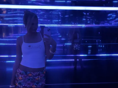 Watch Ellieblondie Live Adult Webcam Show - Free Sex Cam Stream