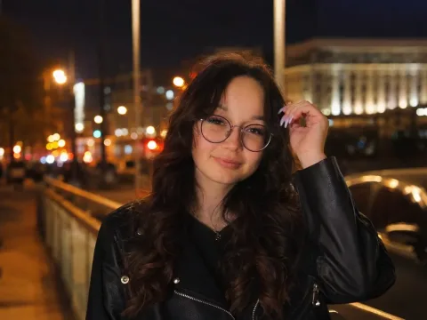 Watch KaraParsons Live Adult Webcam Show - Free Sex Cam Stream