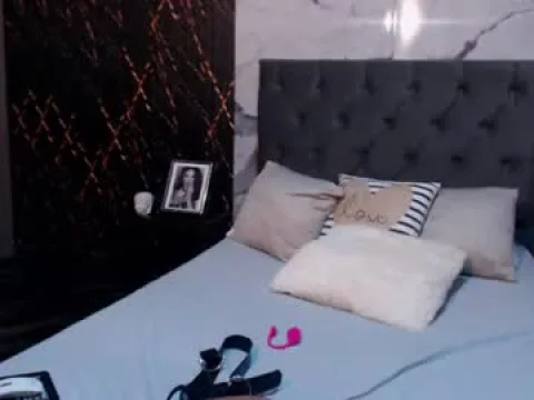 Watch AngelBells Offline Adult Webcam Show from Colombia - Free Sex Cam Stream