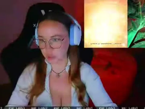 Watch Emili Live Adult Webcam Show - Free Sex Cam Stream