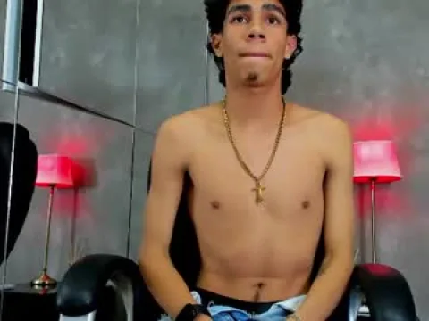 Watch Elian Offline Adult Webcam Show from Colombia - Free Sex Cam Stream
