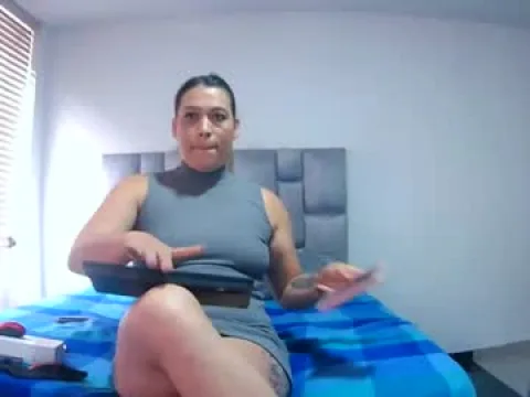 Watch fernanda-zarah Offline Adult Webcam Show from Colombia - Free Sex Cam Stream