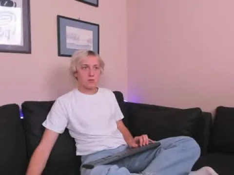 Watch Tyler Offline Adult Webcam Show - Free Sex Cam Stream