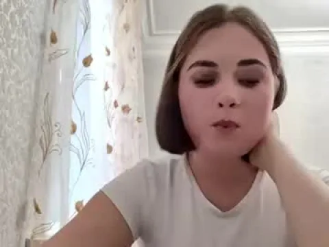 Watch Laura Offline Adult Webcam Show - Free Sex Cam Stream