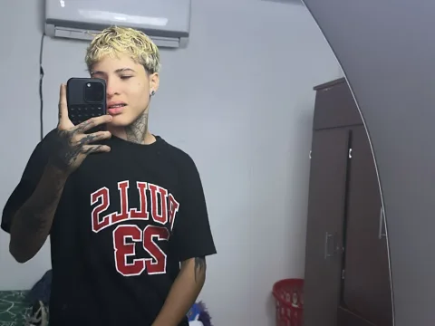 Watch Alecruzz Live Adult Webcam Show - Free Sex Cam Stream