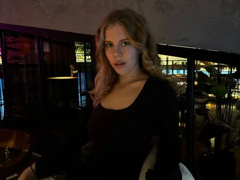 Watch Mishelika Live Adult Webcam Show - Free Sex Cam Stream