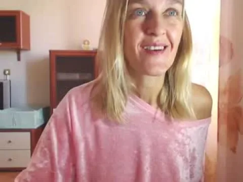 Watch Lola Live Adult Webcam Show - Free Sex Cam Stream
