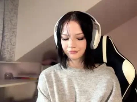 Watch Lisa Live Adult Webcam Show - Free Sex Cam Stream