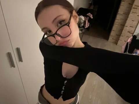 Watch TheresaKloer Offline Adult Webcam Show - Free Sex Cam Stream