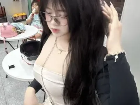 Watch Lunachuppyyy Live Adult Webcam Show - Free Sex Cam Stream