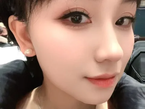 Watch Yingzi1002 Live Adult Webcam Show - Free Sex Cam Stream