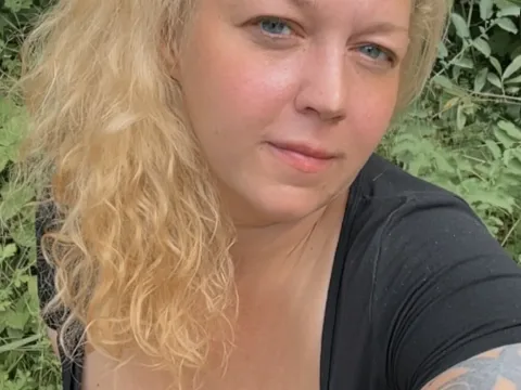 Watch JenniferCarmen Live Adult Webcam Show - Free Sex Cam Stream