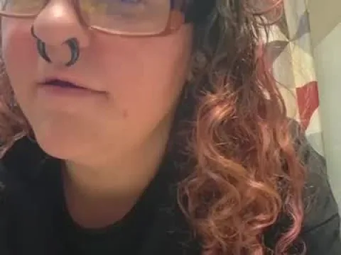 Watch Tittyqueen95 Offline Adult Webcam Show from United States - Free Sex Cam Stream