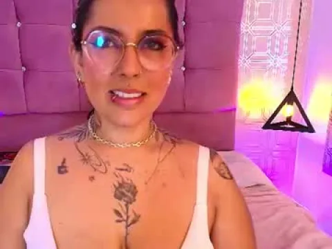 Watch Victoria Elektra Offline Adult Webcam Show from Colombia - Free Sex Cam Stream
