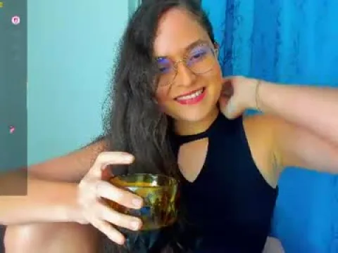 Watch Vicky Live Adult Webcam Show - Free Sex Cam Stream