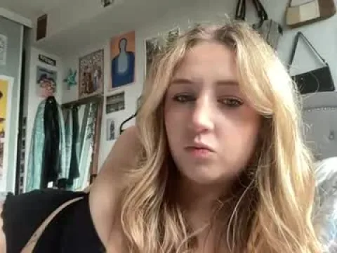 Watch Emilyyvicks Offline Adult Webcam Show from Canada - Free Sex Cam Stream