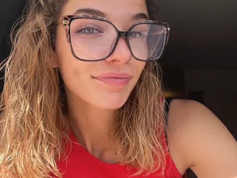 Watch MissGoldieB Live Adult Webcam Show - Free Sex Cam Stream