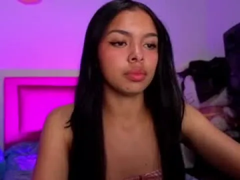 Watch Cute Yilis Live Adult Webcam Show from Colombia - Free Sex Cam Stream