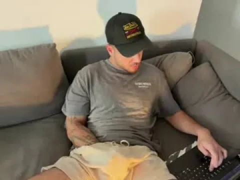Watch MISTERY GUY Offline Adult Webcam Show - Free Sex Cam Stream