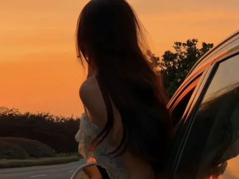 Watch Yiyi Yi Live Adult Webcam Show - Free Sex Cam Stream