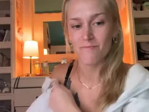 Watch Itsjennyoffline Live Adult Webcam Show - Free Sex Cam Stream