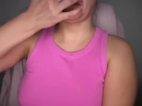 Watch Sindra Live Adult Webcam Show from United States - Free Sex Cam Stream
