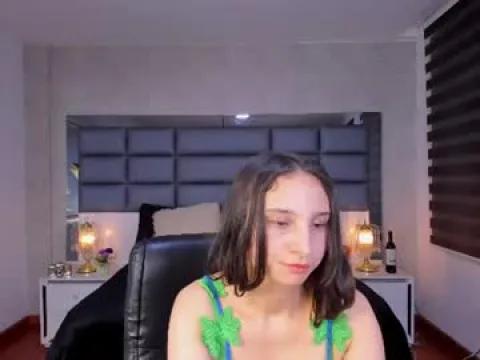 Watch Emilia Offline Adult Webcam Show from Colombia - Free Sex Cam Stream