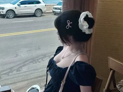 Watch HaNaa Aa Live Adult Webcam Show - Free Sex Cam Stream