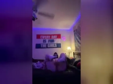 Watch Babygurlb22 Live Adult Webcam Show from United States - Free Sex Cam Stream