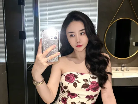 Watch Fiona 999 Live Adult Webcam Show - Free Sex Cam Stream