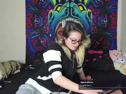 Watch Luna Lynx Offline Adult Webcam Show from Canada - Free Sex Cam Stream