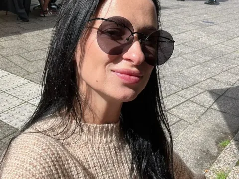 Watch Leravixa Live Adult Webcam Show - Free Sex Cam Stream