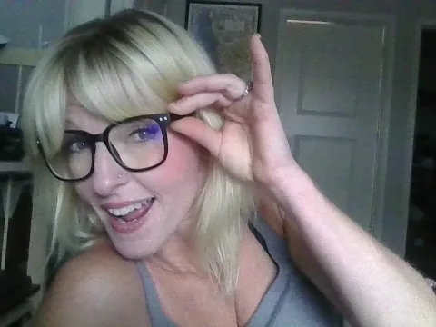 Watch GiggleCatalyst Live Adult Webcam Show - Free Sex Cam Stream